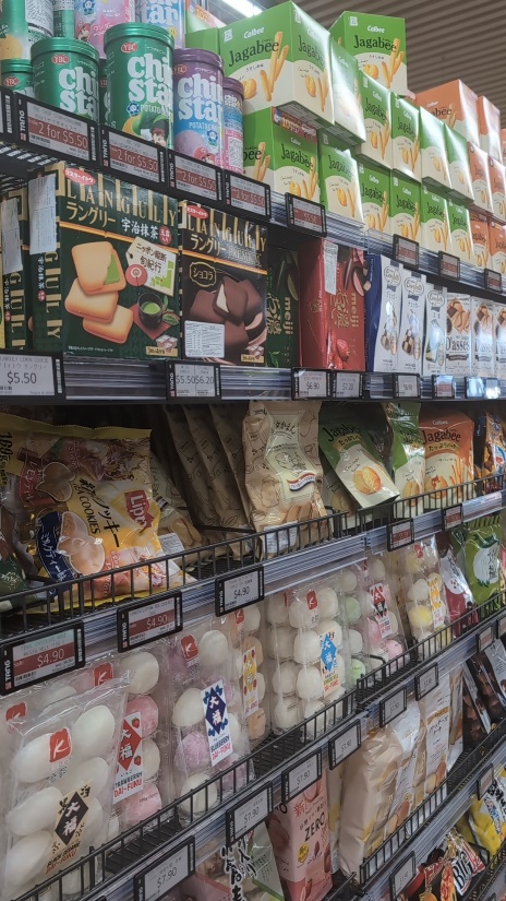 grocery digital signage.jpg grocery digital signage.jpg