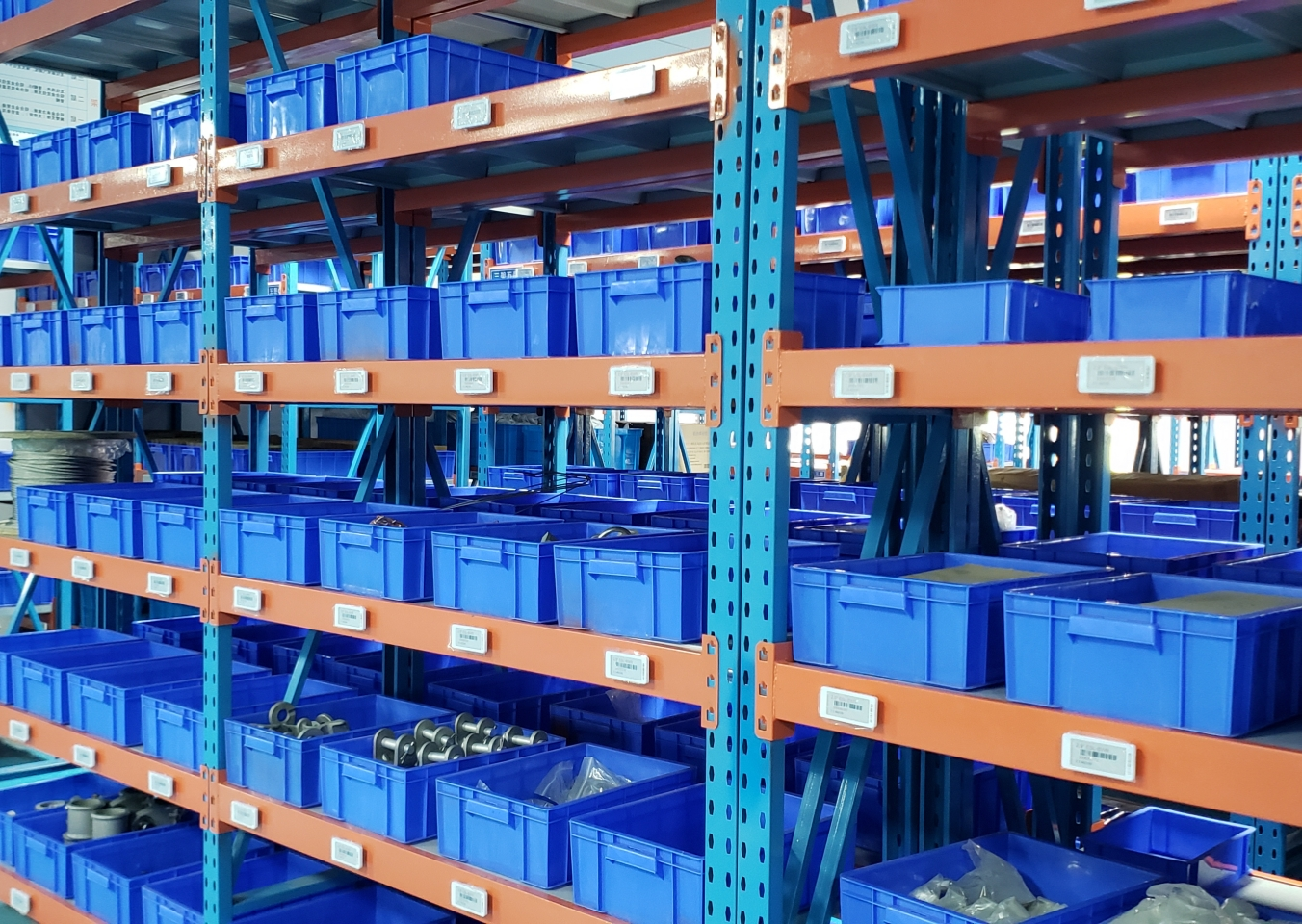 Warehouse & Logistics