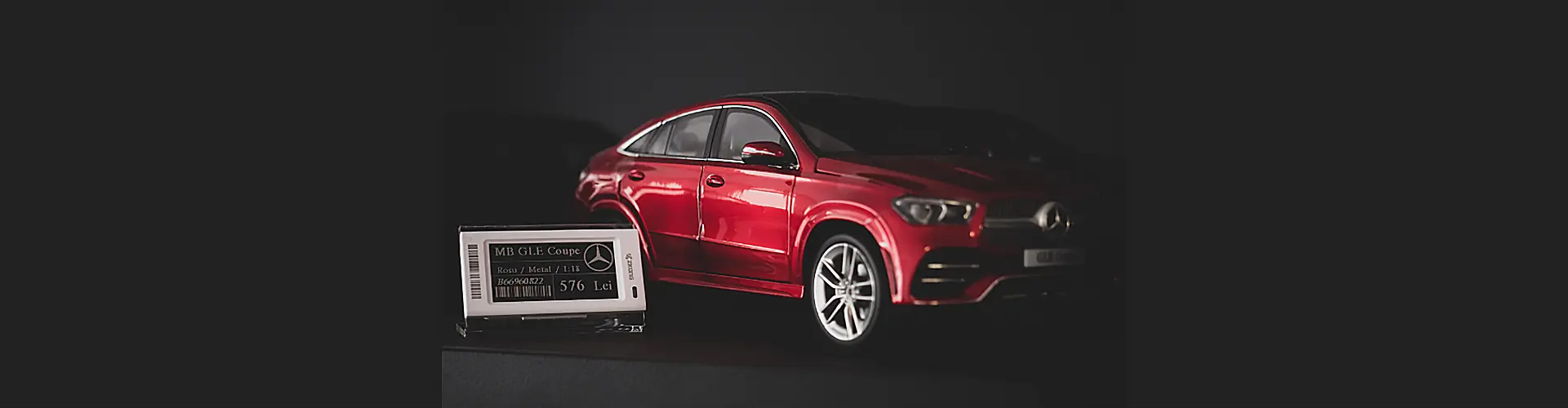 Mercedes-Benz Uses Digital Labels to Connect Display, Pricing, and Engagement